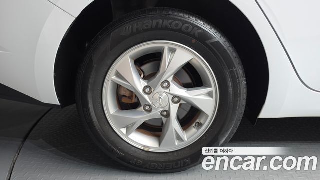 Hyundai Avante CN7 1.6 Modern - фото 4