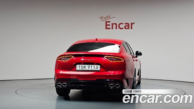 Kia Stinger 2.0 Turbo 2WD Platinum - фото 2