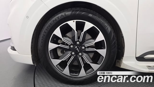 Kia Carnival 4-го поколения Gasoline 4-Seater Hi-Limousine Signature - фото 4