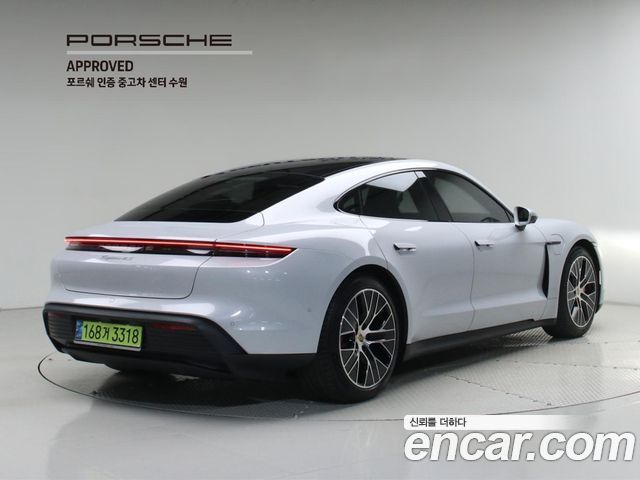Porsche Taycan 4S - фото 1
