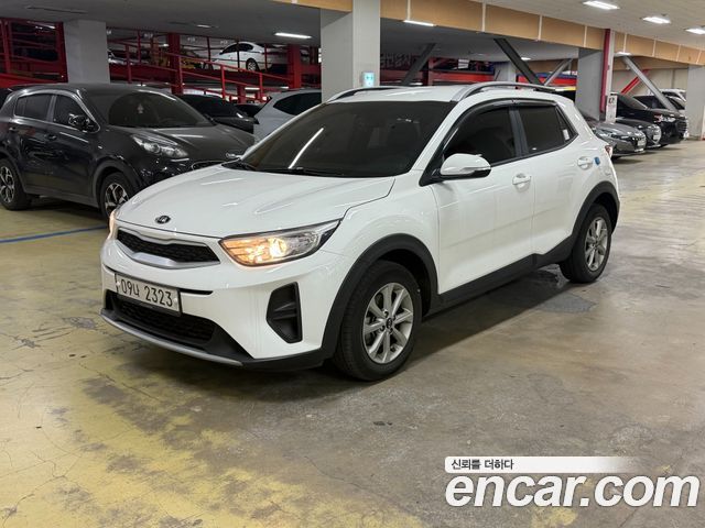 Kia Stonic Diesel 1.6 Deluxe - фото 0