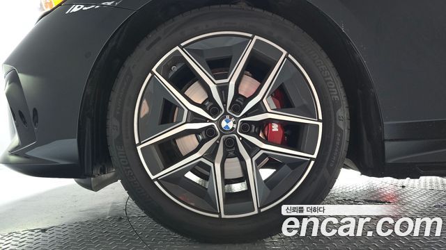 BMW 5-Series G60 520i Special Edition - фото 4