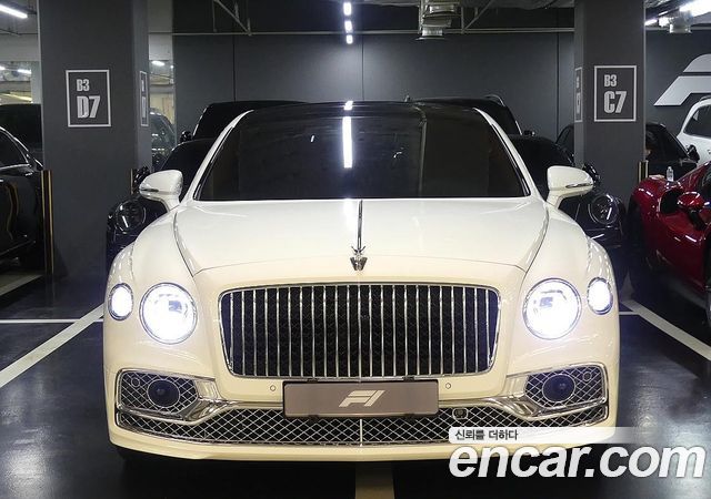 Bentley Flying Spur 3-го поколения 4.0 - фото 2