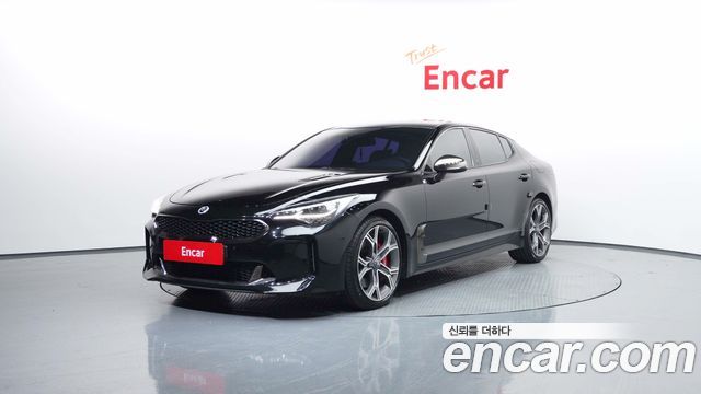 Kia Stinger 2.0 Turbo AWD Platinum - фото 0