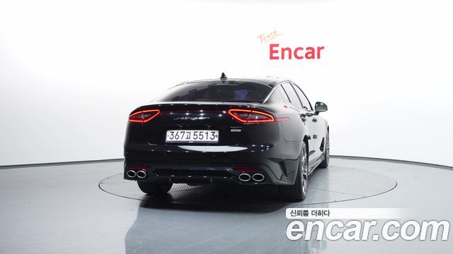 Kia Stinger 2.0 Turbo AWD Platinum - фото 3