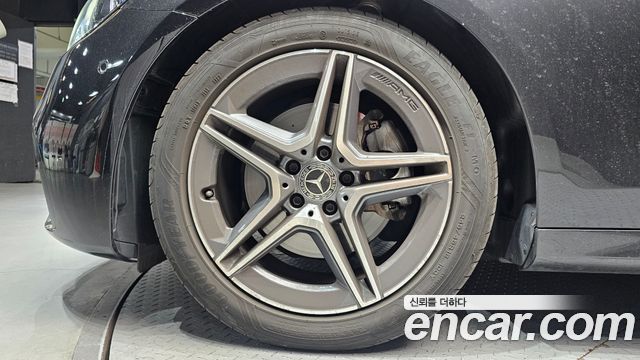 Mercedes-Benz E-Class W213 E250 AMG Line - фото 4