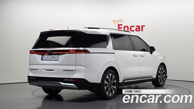 Kia Carnival 4-го поколения 7-Seater Noblesse - фото 1