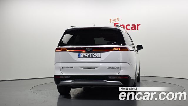 Kia Carnival 4-го поколения 7-Seater Noblesse - фото 3