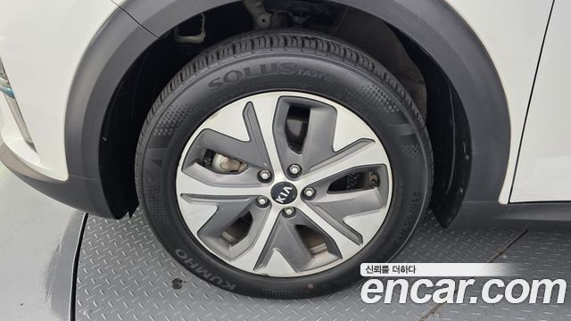 Kia Niro EV Noblesse - фото 4