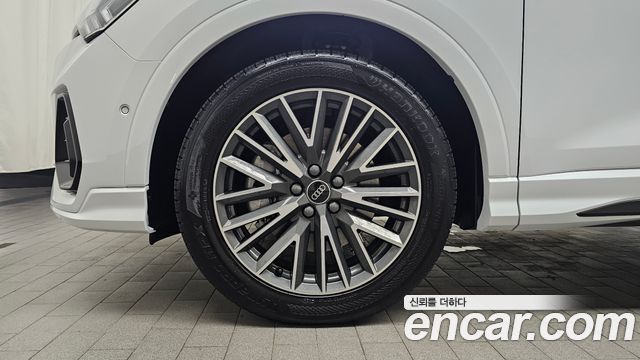 Audi Q3 F3 40 TFSI Quattro Premium - фото 4