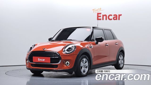 Mini Cooper 5Door Standard 3rd - фото 0