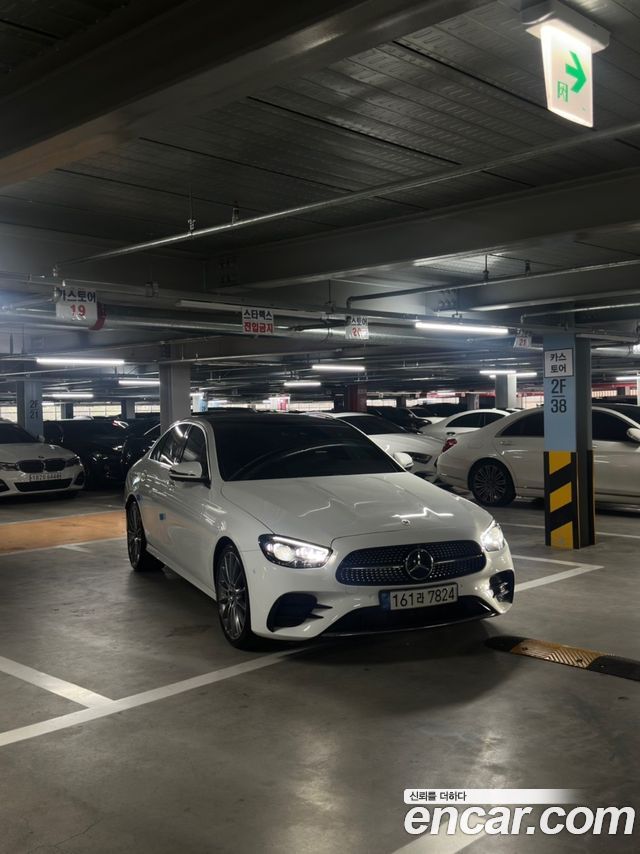 Mercedes-Benz E-Class W213 E350 4MATIC AMG Line - фото 0