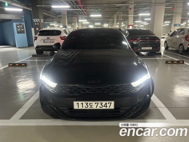 Kia K5 3-го поколения 2.0 Prestige - фото 0