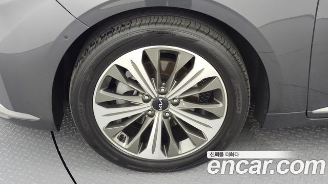 Kia K8 гибрид Noblesse - фото 4