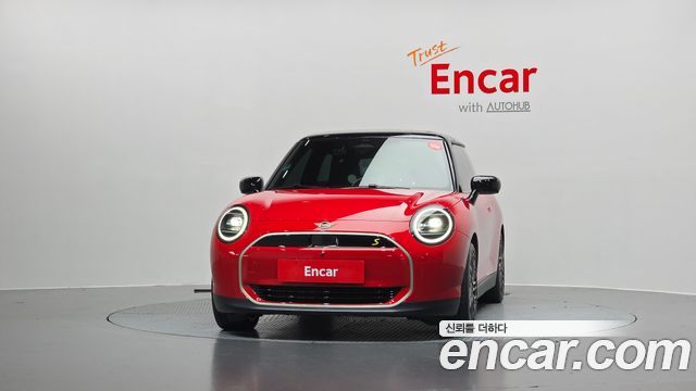 Mini Cooper 4-го поколения SE Favoured - фото 2