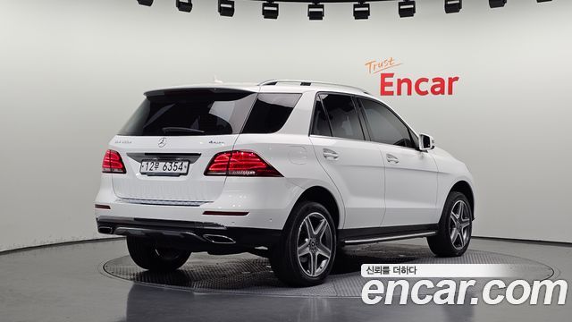 Mercedes-Benz GLE-Class W166 GLE350 d 4MATIC - фото 1