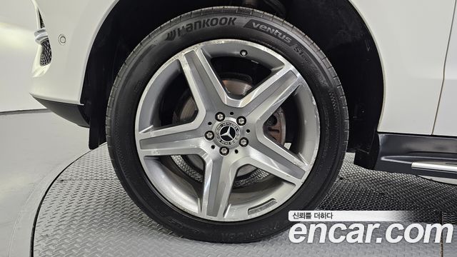 Mercedes-Benz GLE-Class W166 GLE350 d 4MATIC - фото 4