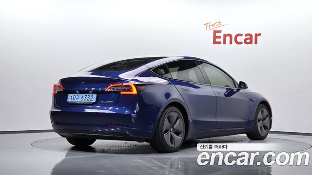 Tesla Model 3 Long Range AWD - фото 0