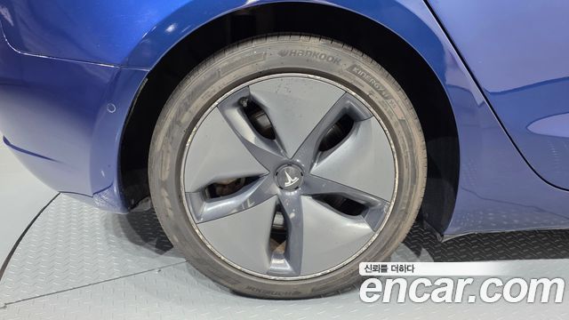 Tesla Model 3 Long Range AWD - фото 3