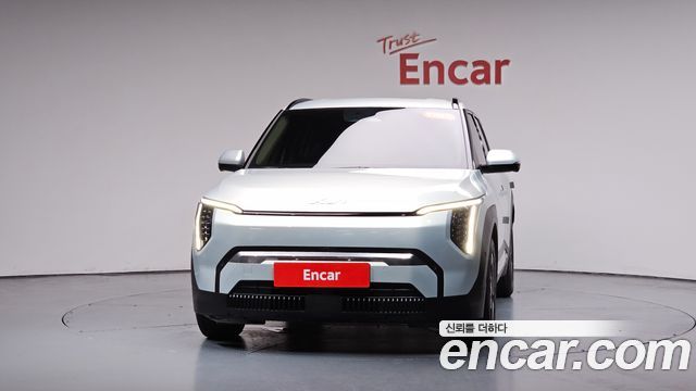 Kia EV3 Long Range 2WD Earth - фото 1