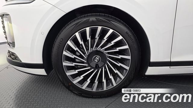 Hyundai Grandeur GN7, гибрид Calligraphy - фото 3