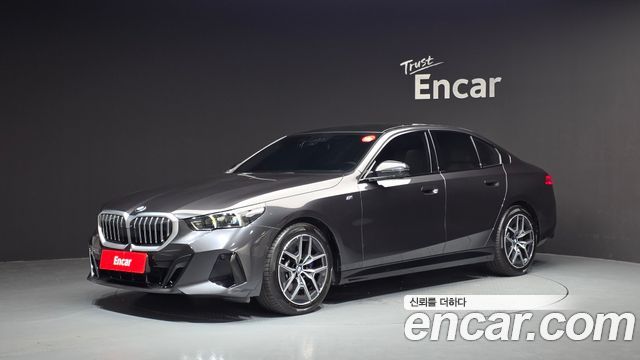 BMW 5-Series G60 520i M Sport - фото 0