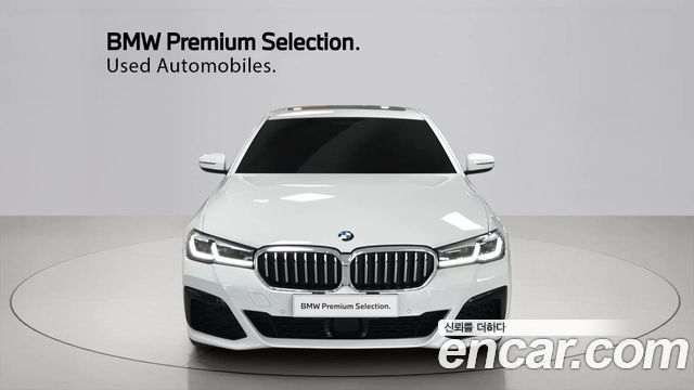 BMW 5-Series G30 530i M Sport Package - фото 2