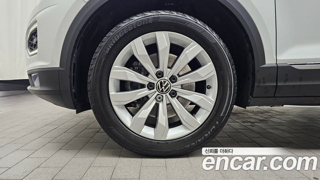 Volkswagen T-Roc 2.0 TDI Premium - фото 4