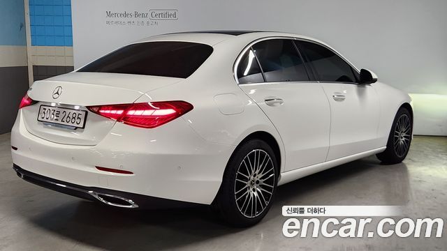 Mercedes-Benz C-Class W206 C200 Avantgarde - фото 1