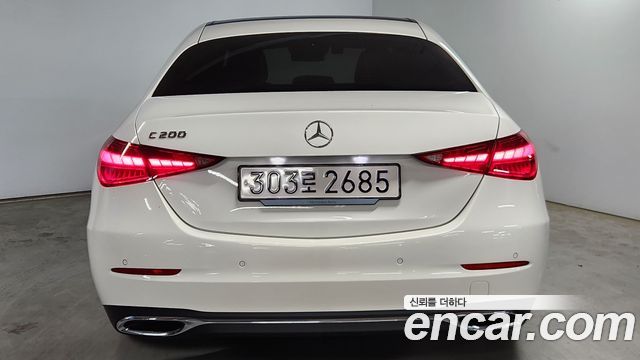 Mercedes-Benz C-Class W206 C200 Avantgarde - фото 3