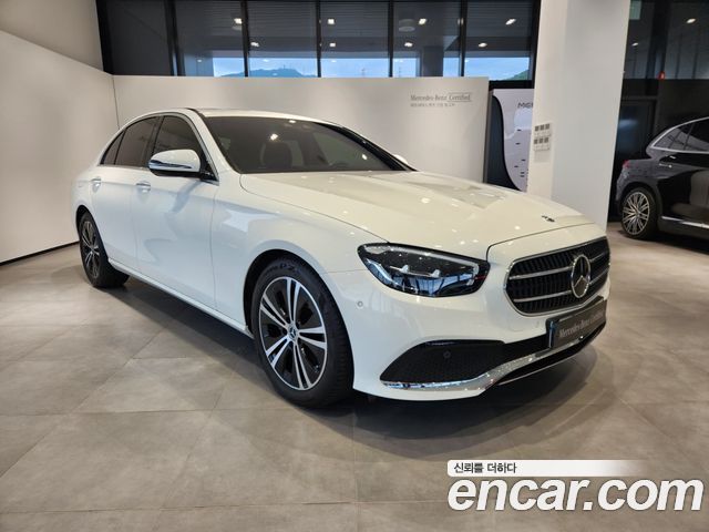 Mercedes-Benz E-Class W213 E250 Avantgarde - фото 1