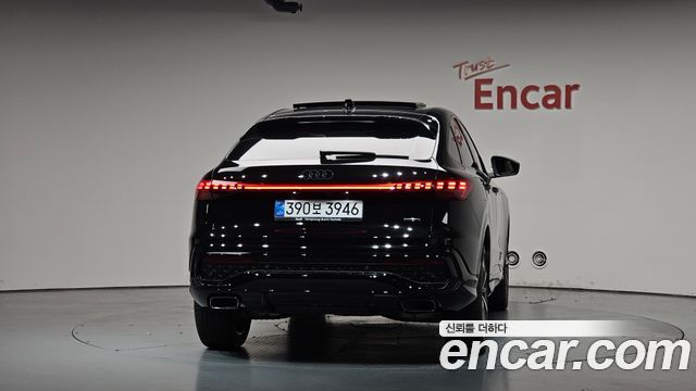Audi Q5 40 TFSI 콰트로 S Line Sportback - фото 2