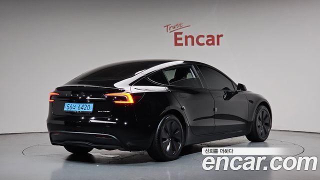 Tesla Model 3 Long Range AWD - фото 0