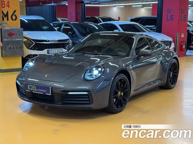 Porsche 911 Carrera 4 - фото 0