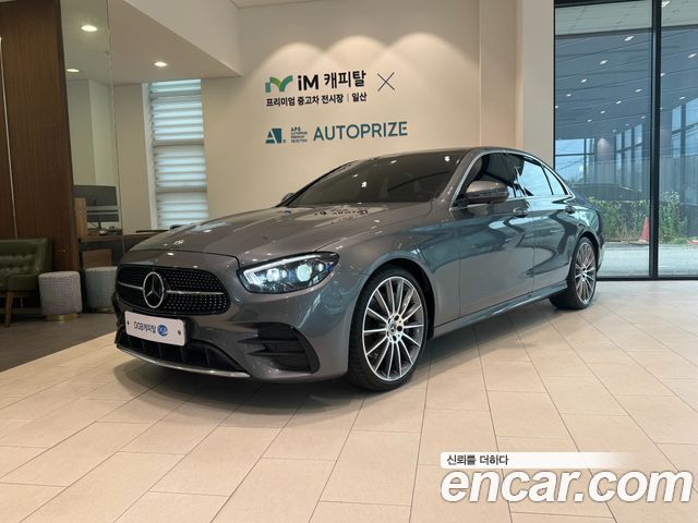 Mercedes-Benz E-Class W213 E350 4MATIC AMG Line - фото 0