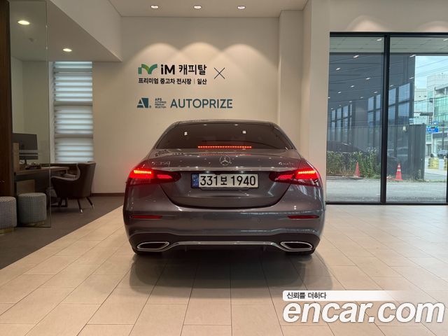 Mercedes-Benz E-Class W213 E350 4MATIC AMG Line - фото 3