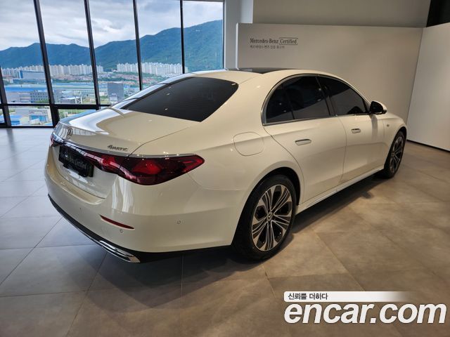 Mercedes-Benz E-Class W214 E350e 4MATIC - фото 3