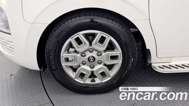 Hyundai Staria Cargo 5-Seater Modern - фото 4