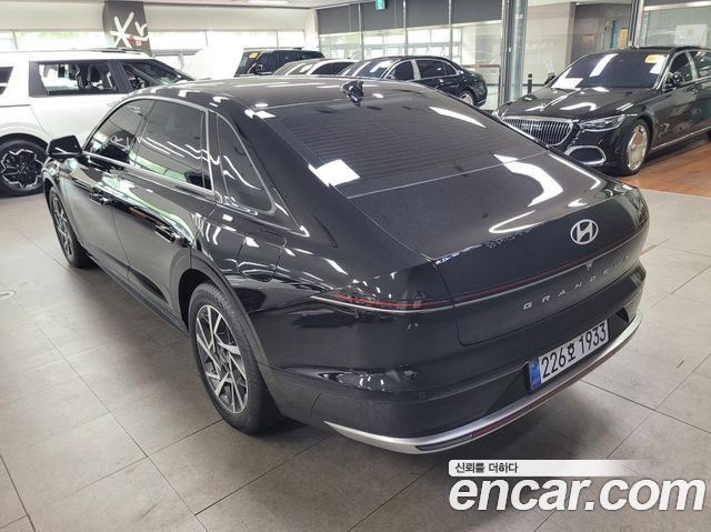 Hyundai Grandeur GN7 2,5 Gasoline 2WD Premium - фото 1