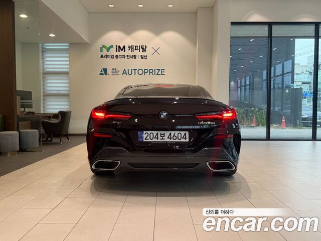BMW 8-Series G15 M850i xDrive Coupe - фото 3