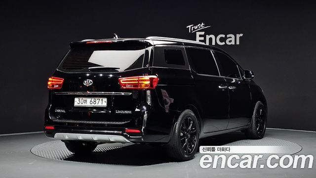 Kia Carnival Новый 7-Seater Limousine President - фото 1