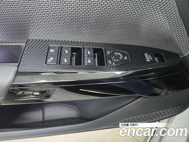BMW 7-Series G70 740d xDrive M Sport - фото 4