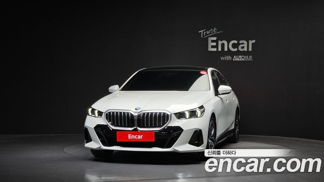 BMW 5-Series G60 523d M Sport - фото 2