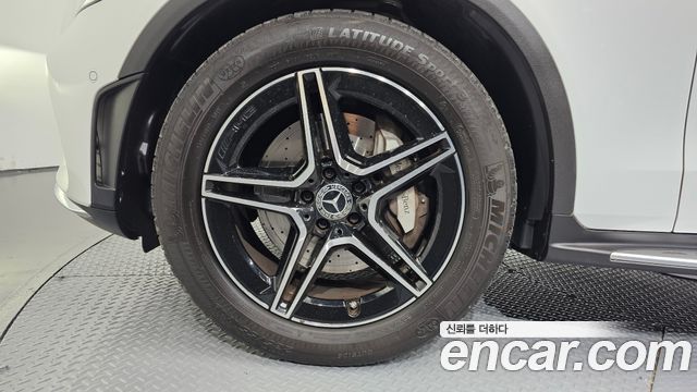 Mercedes-Benz GLC-Class X253 GLC300 4MATIC Premium Coupe - фото 4