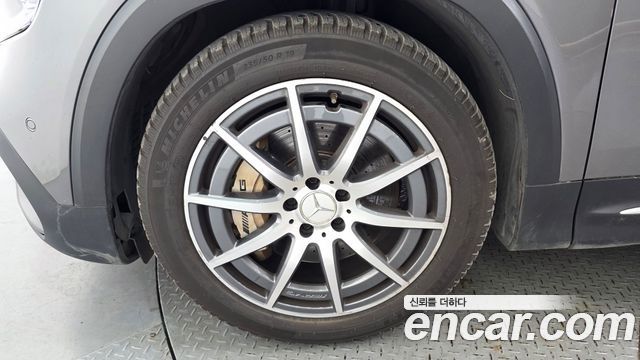 Mercedes-Benz GLB-Class X247 AMG GLB35 4MATIC - фото 4