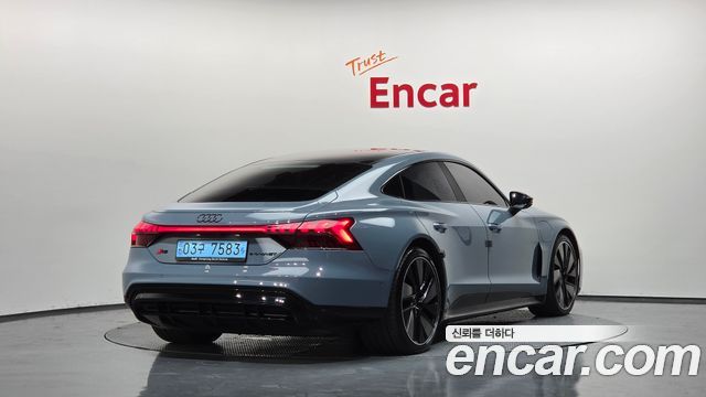 Audi e-tron GT GT quattro Premium - фото 1