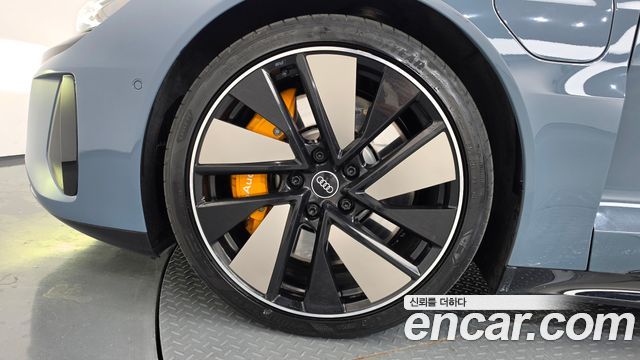 Audi e-tron GT GT quattro Premium - фото 4