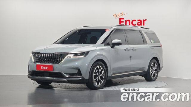 Kia Carnival 4-го поколения 9-Seater Signature - фото 0