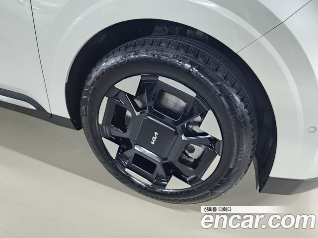 Kia Carnival Новый 4-го поколения 7-Seater Signature - фото 4