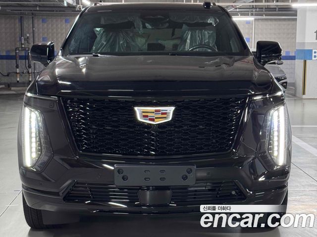 Cadillac Escalade 5-го поколения 6.2 Sports Platinum - фото 1